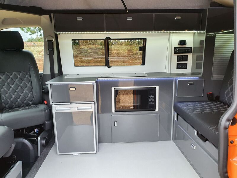 VOLKSWAGEN CAMPERVAN