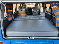 VOLKSWAGEN CAMPERVAN