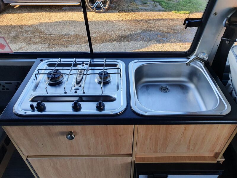 VOLKSWAGEN CAMPERVAN