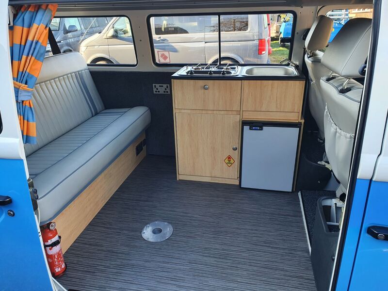VOLKSWAGEN CAMPERVAN