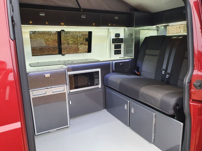 VOLKSWAGEN CAMPERVAN
