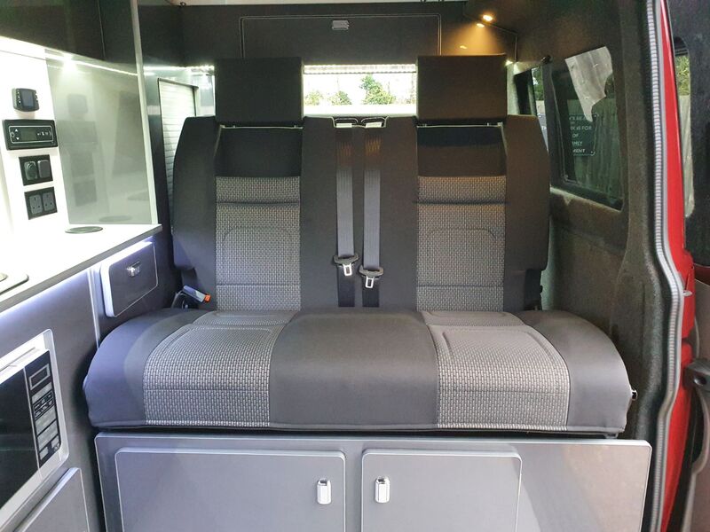 VOLKSWAGEN CAMPERVAN