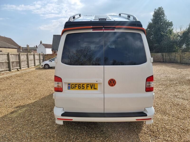 VOLKSWAGEN CAMPERVAN