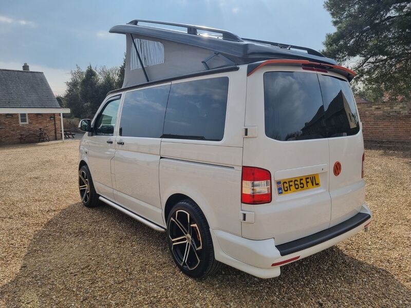 VOLKSWAGEN CAMPERVAN