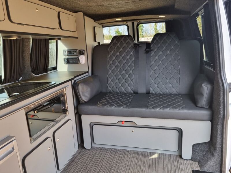 VOLKSWAGEN CAMPERVAN