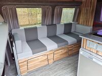 VOLKSWAGEN CAMPERVAN