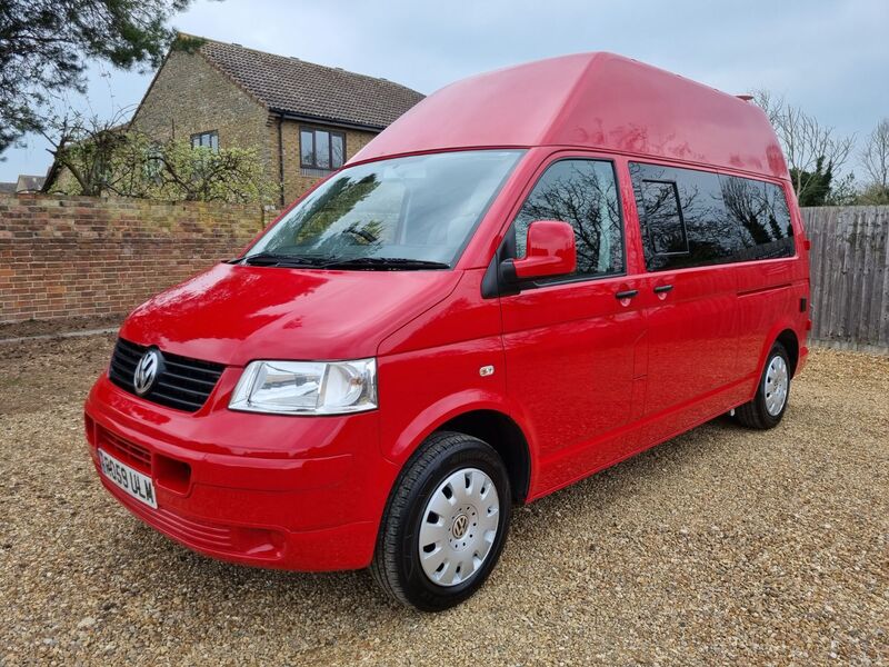 VOLKSWAGEN CAMPERVAN