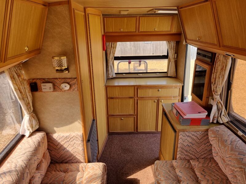 AUTO-SLEEPERS EXECUTIVE