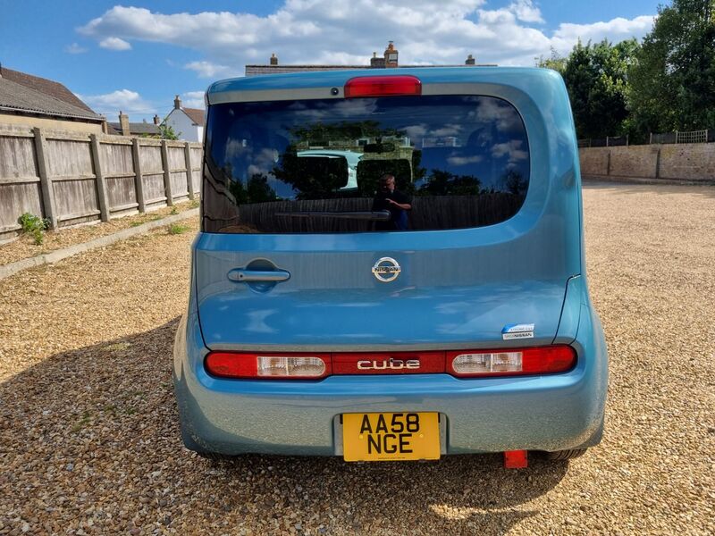 NISSAN CUBE