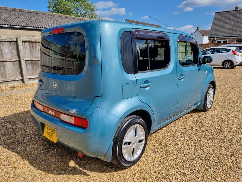 NISSAN CUBE