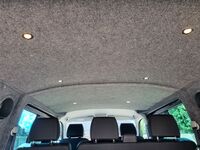 VOLKSWAGEN TRANSPORTER KOMBI