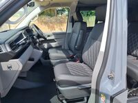VOLKSWAGEN TRANSPORTER KOMBI