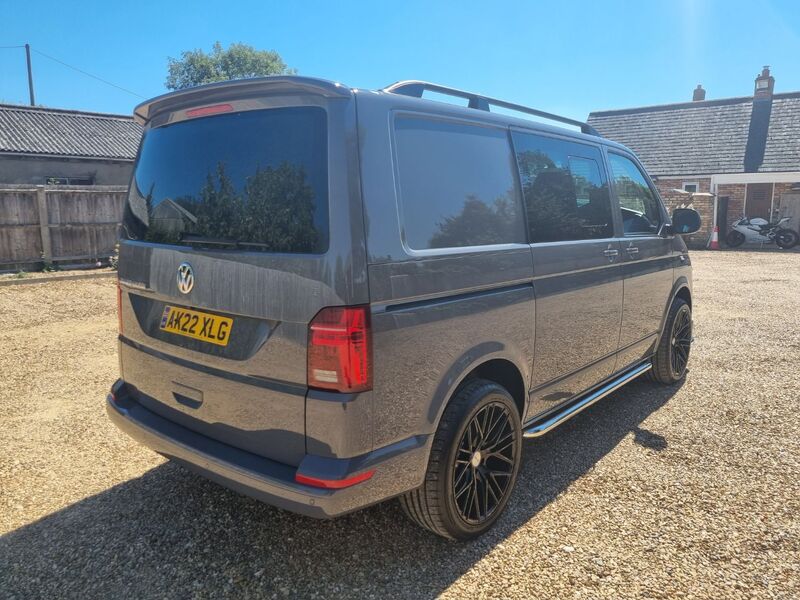 VOLKSWAGEN TRANSPORTER KOMBI