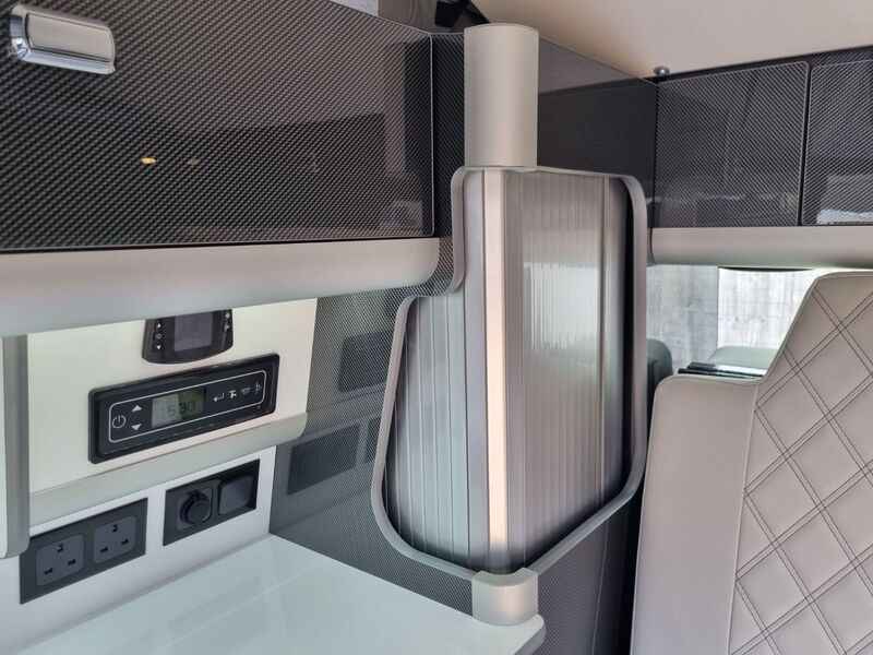 VOLKSWAGEN CAMPERVAN