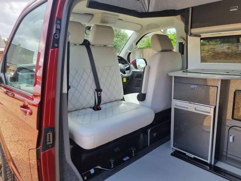 VOLKSWAGEN CAMPERVAN