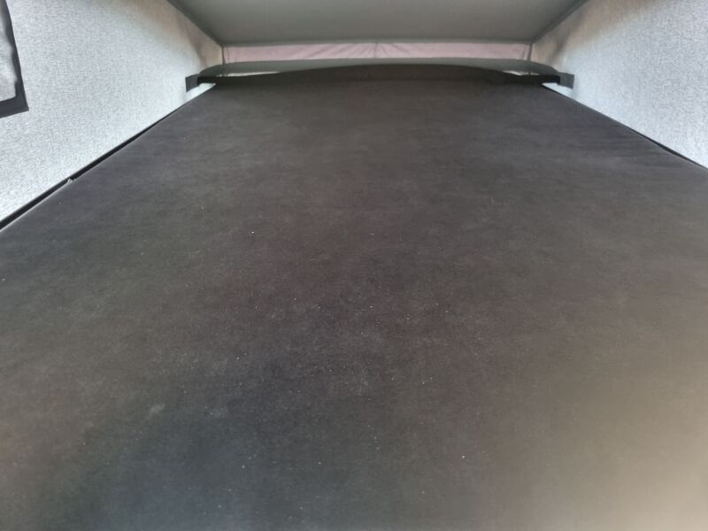 VOLKSWAGEN CAMPERVAN