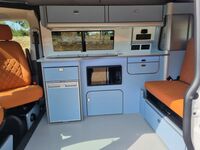 VOLKSWAGEN CAMPERVAN