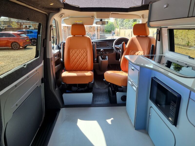 VOLKSWAGEN CAMPERVAN