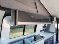VOLKSWAGEN CAMPERVAN