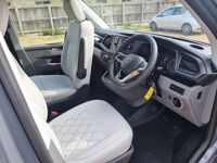 VOLKSWAGEN CAMPERVAN