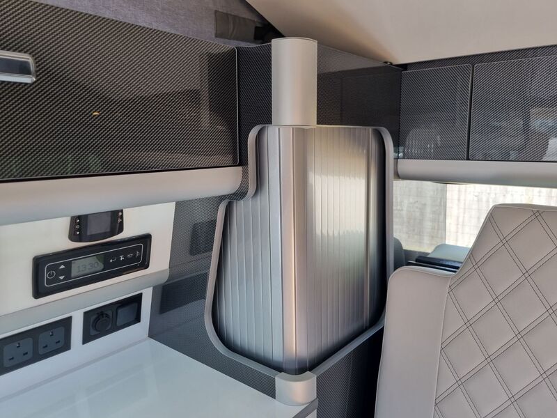 VOLKSWAGEN CAMPERVAN