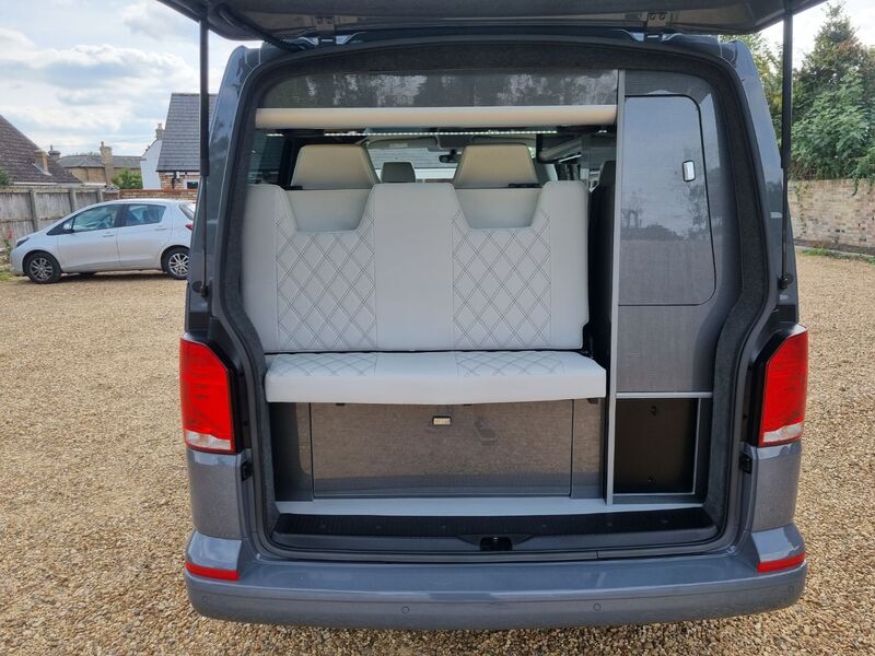 VOLKSWAGEN CAMPERVAN