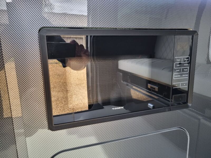 VOLKSWAGEN CAMPERVAN
