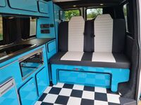 VOLKSWAGEN CAMPERVAN
