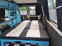 VOLKSWAGEN CAMPERVAN