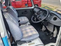 VOLKSWAGEN CAMPERVAN