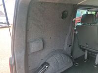 VOLKSWAGEN TRANSPORTER KOMBI