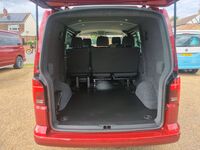 VOLKSWAGEN TRANSPORTER KOMBI