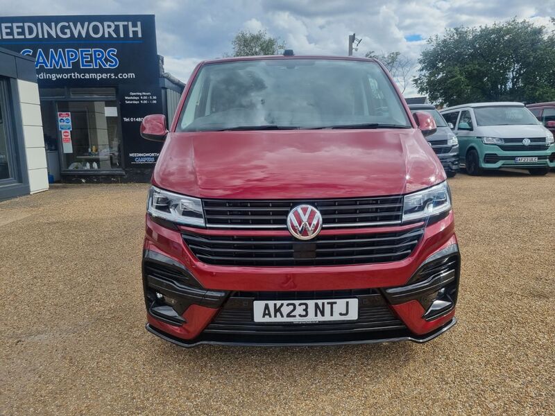 VOLKSWAGEN TRANSPORTER KOMBI