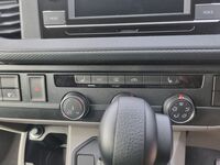 VOLKSWAGEN TRANSPORTER KOMBI