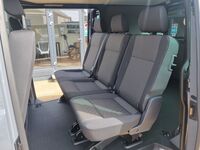 VOLKSWAGEN TRANSPORTER KOMBI