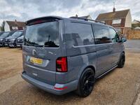 VOLKSWAGEN TRANSPORTER KOMBI