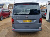 VOLKSWAGEN TRANSPORTER KOMBI