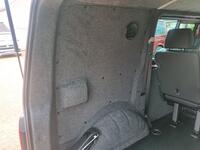 VOLKSWAGEN TRANSPORTER KOMBI